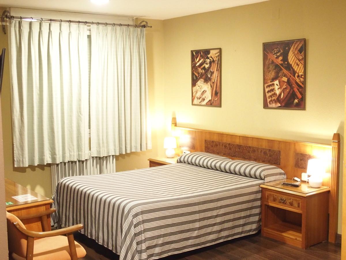 Hotel El Tablazo Villalba de la Sierra Esterno foto